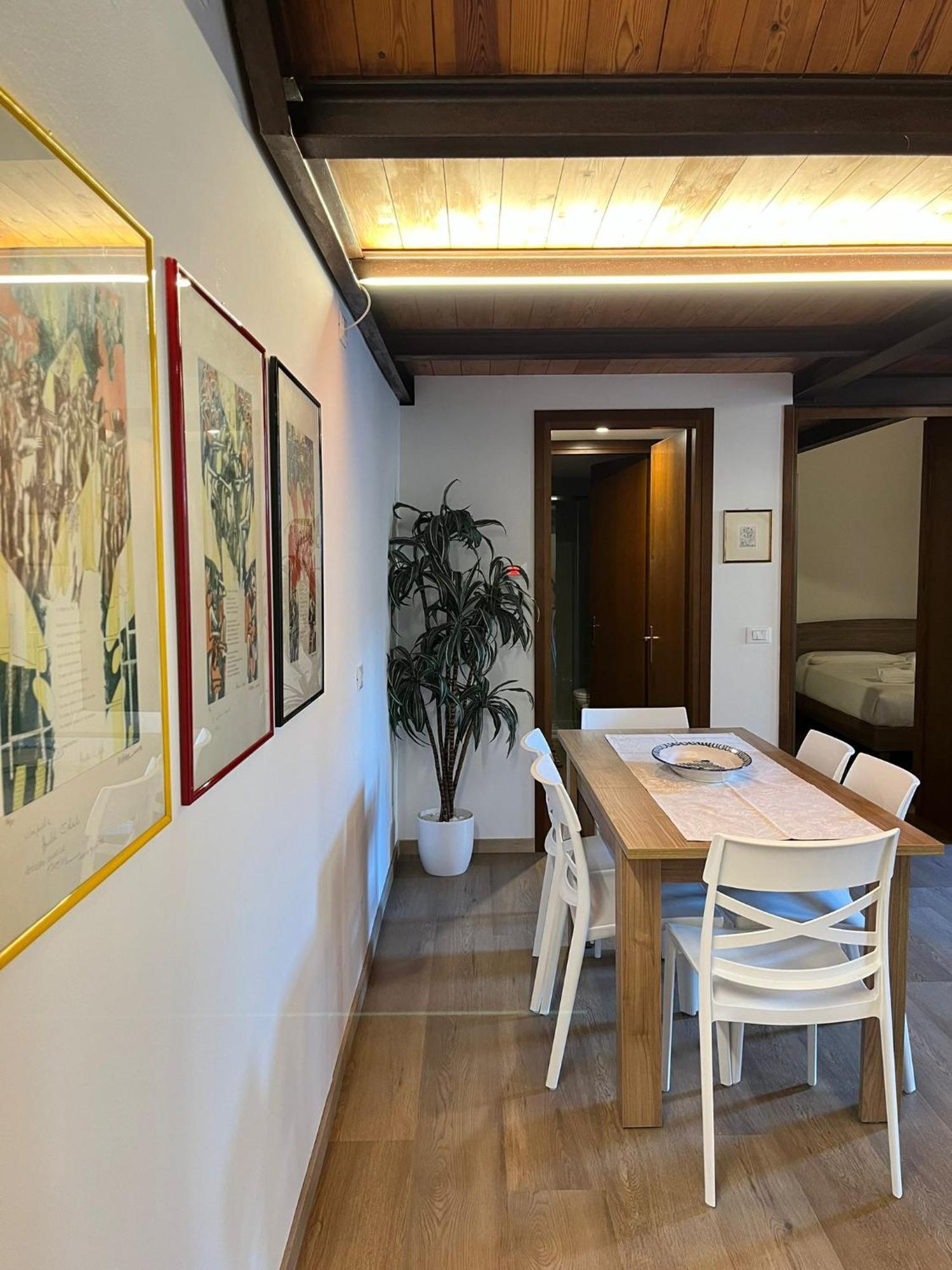 ヴェローナFlats4Rent Casa Di Gabriellaアパートメント エクステリア 写真