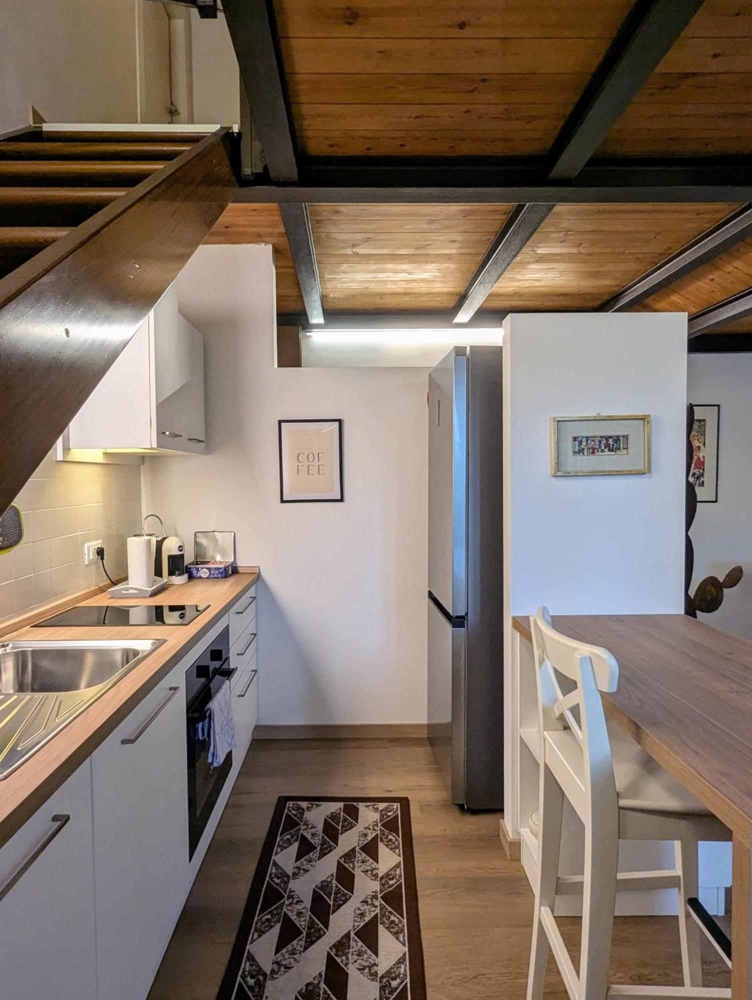 ヴェローナFlats4Rent Casa Di Gabriellaアパートメント エクステリア 写真