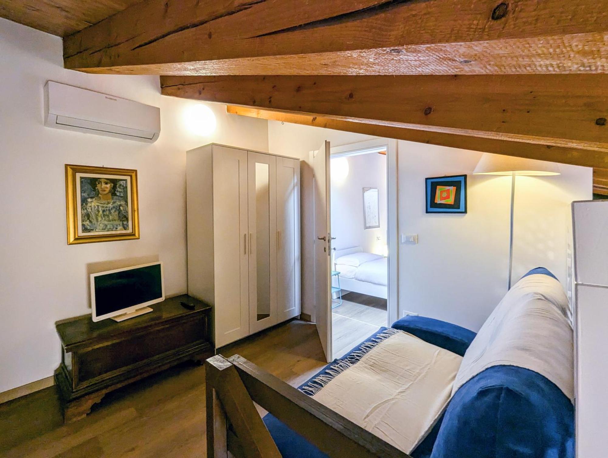 ヴェローナFlats4Rent Casa Di Gabriellaアパートメント エクステリア 写真